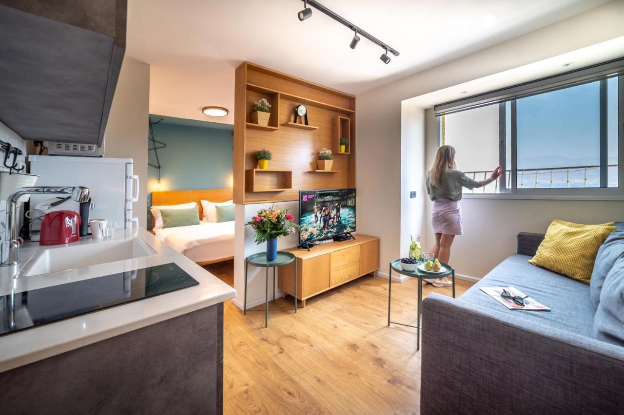 The Six Days Stylish One Bedroom Apartments Eilat Exteriör bild